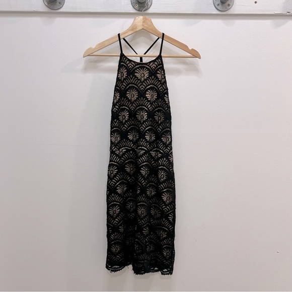 Monteau Dresses & Skirts - Monteau black lace dress. Like new.